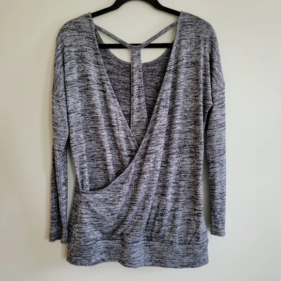 Athleta Pose Layered Cutout Back Tunic Top, Heathered Marled Gray, Size Small - Picture 3 of 8